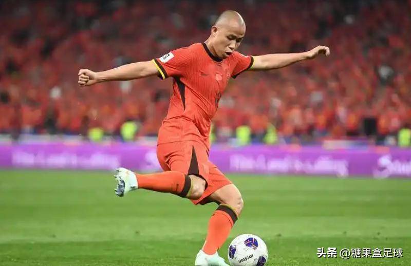 关于临场变阵意图未果，观众怎样评价教练决策的信息