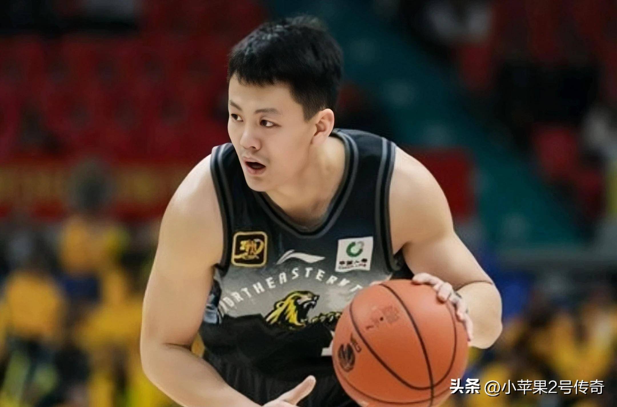 吉林男篮在关键时刻迅速反击，成功赢得比赛
