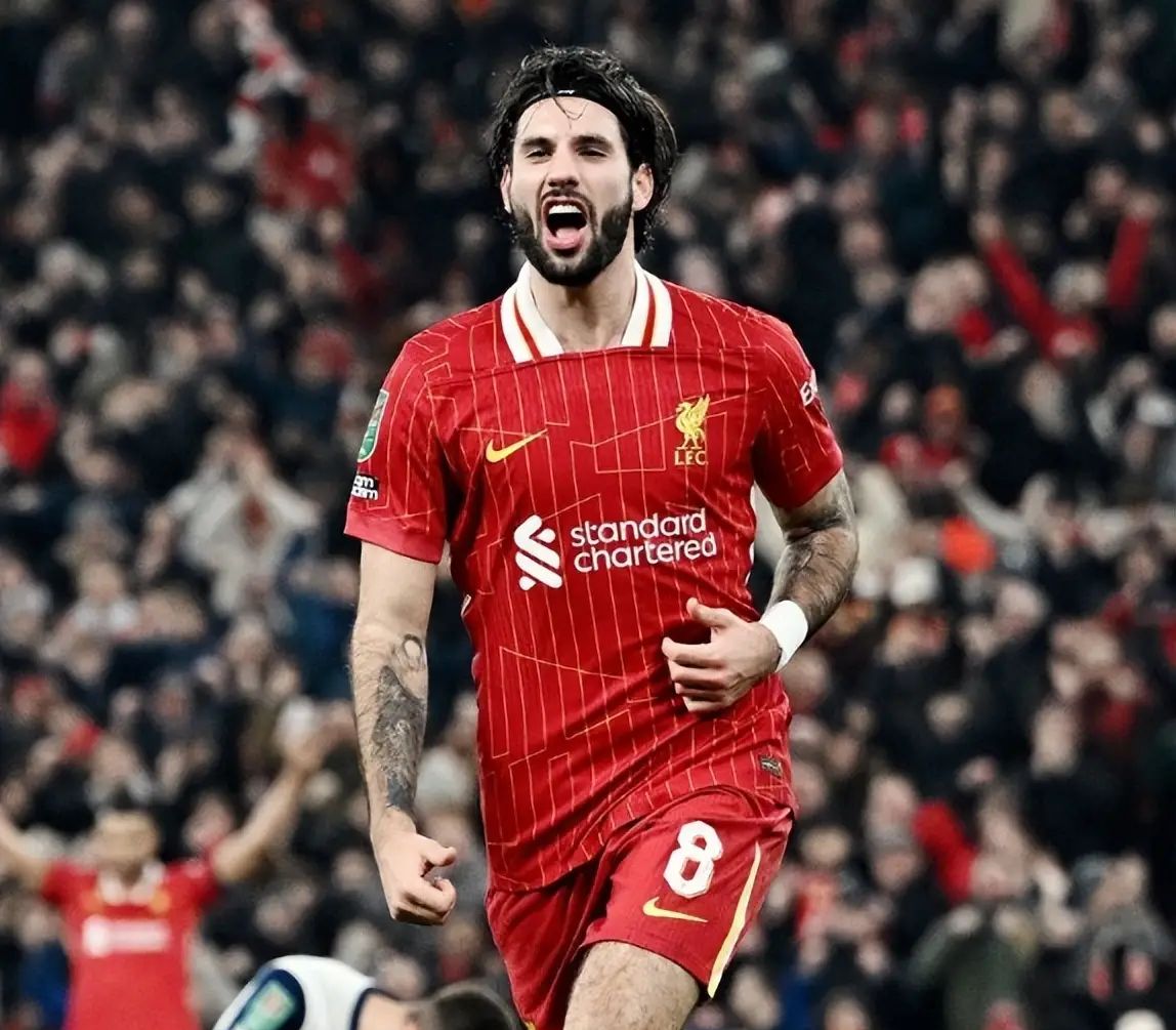 利物浦客场惊险获胜，保持领先优势