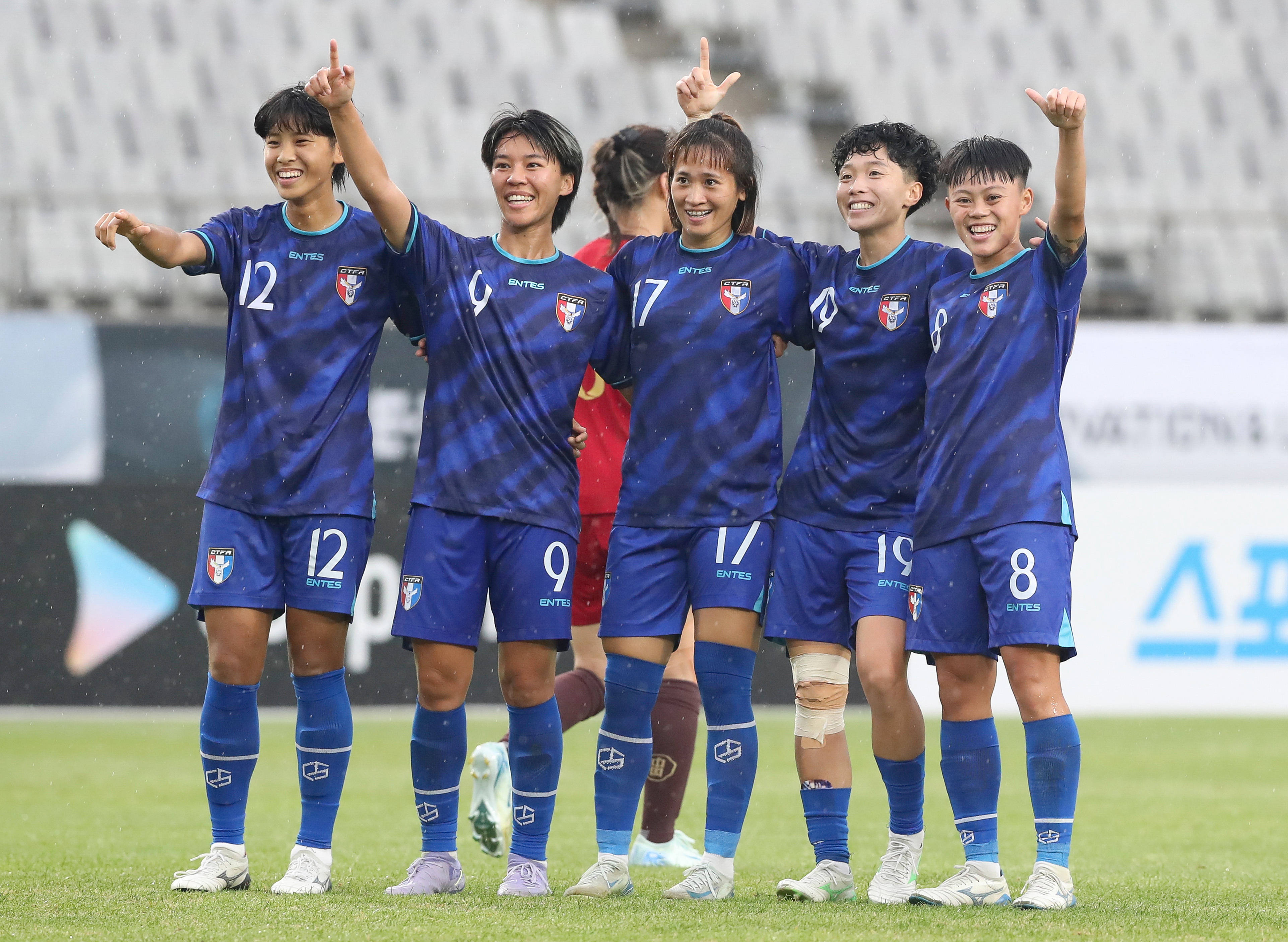 国际足坛关注女足表现，中国队迎战