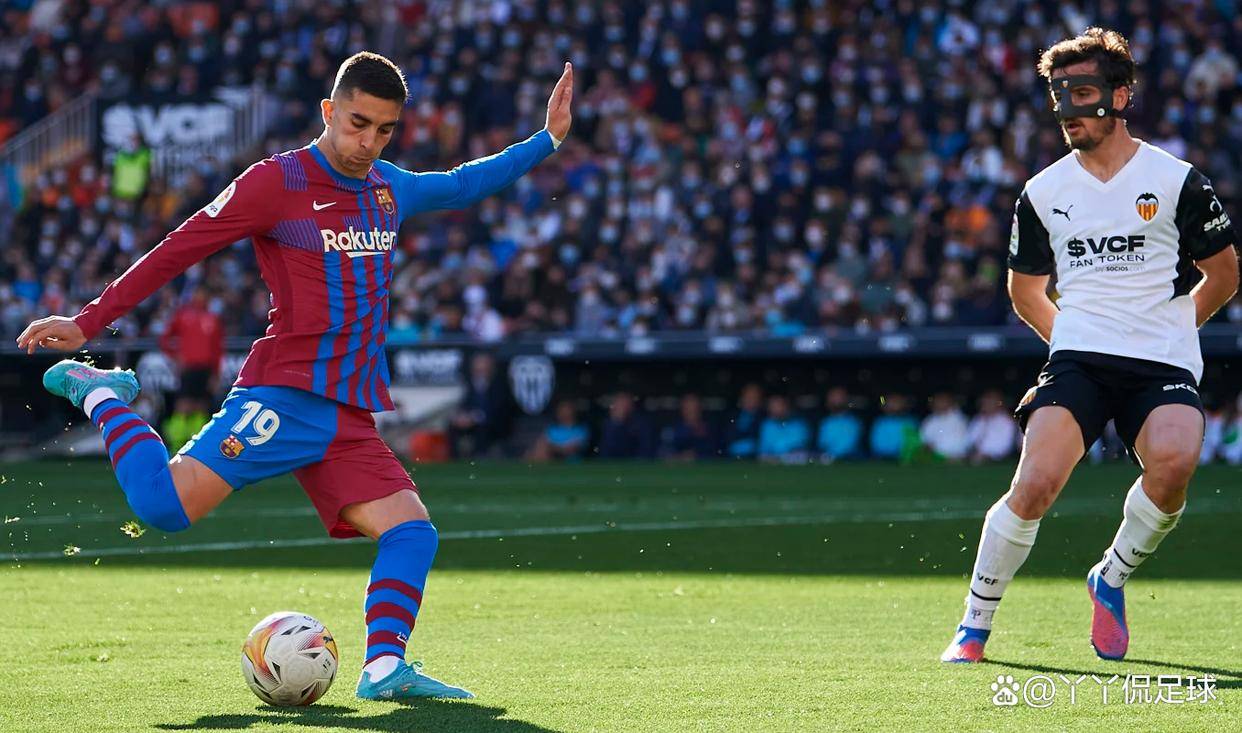 瓦伦西亚爆冷取胜皇家社会，止住连败势头