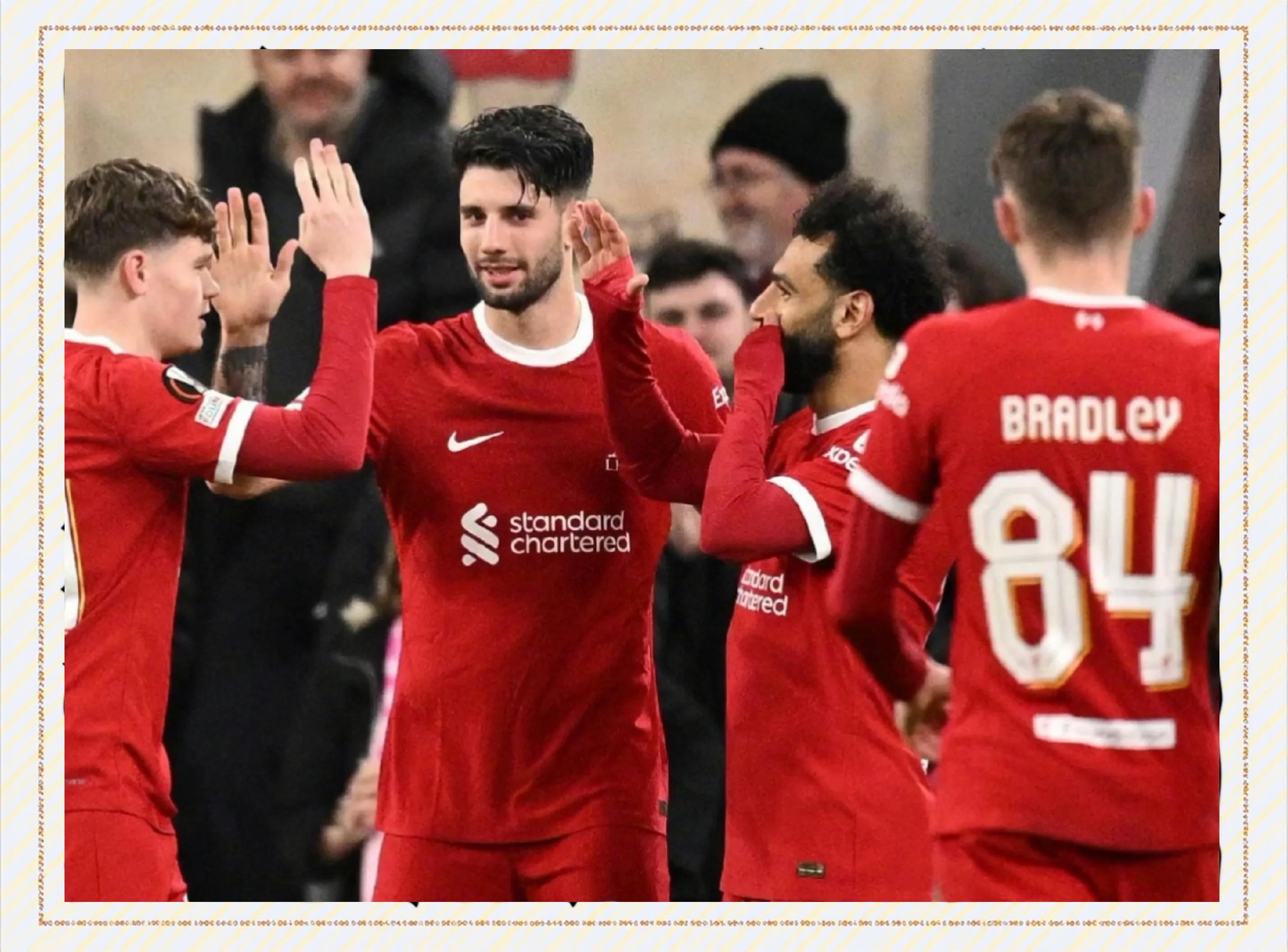 罗马客场战胜布拉格斯拉维亚，晋级十六强