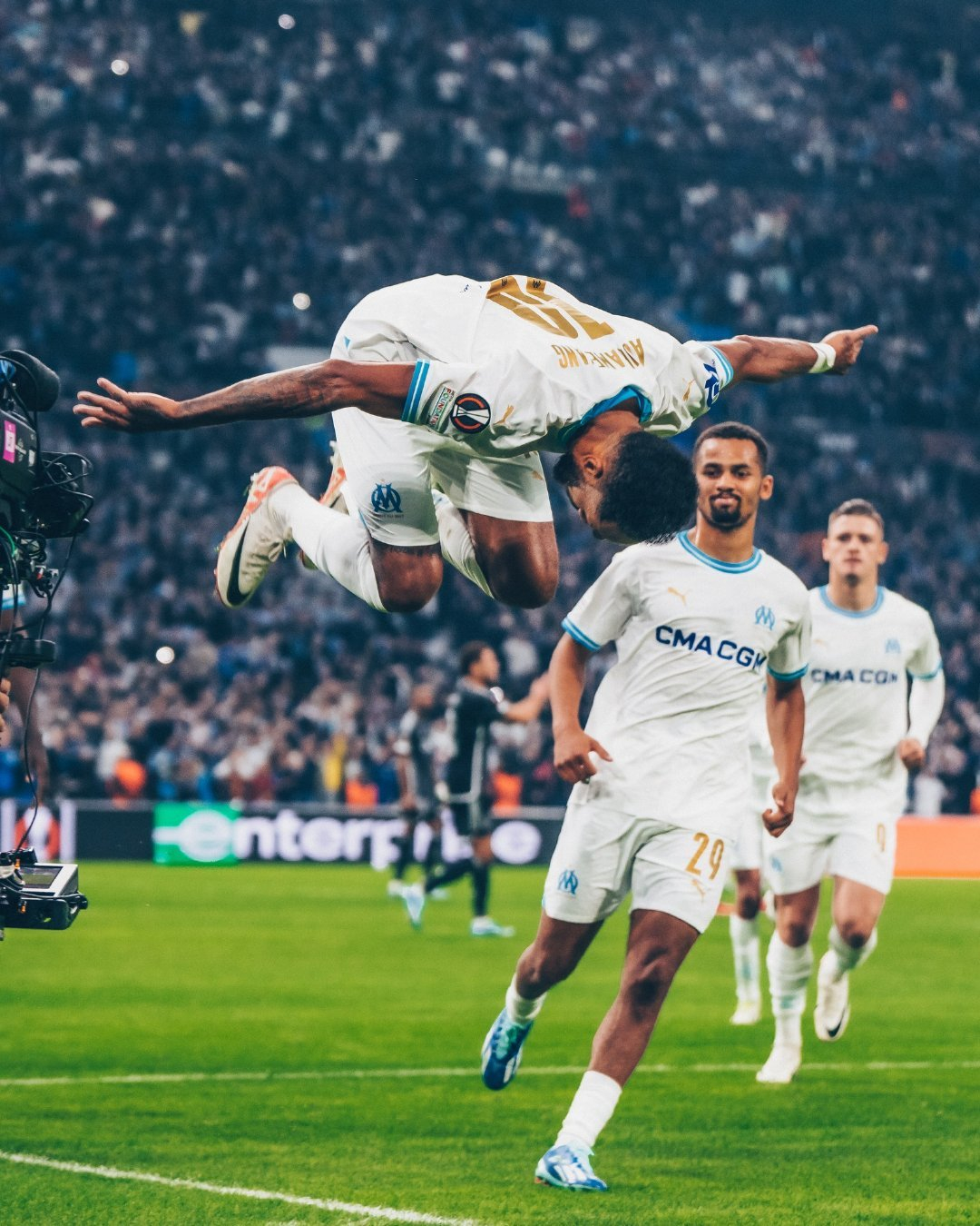 马德里竞技险胜西班牙，穆勒高光表现